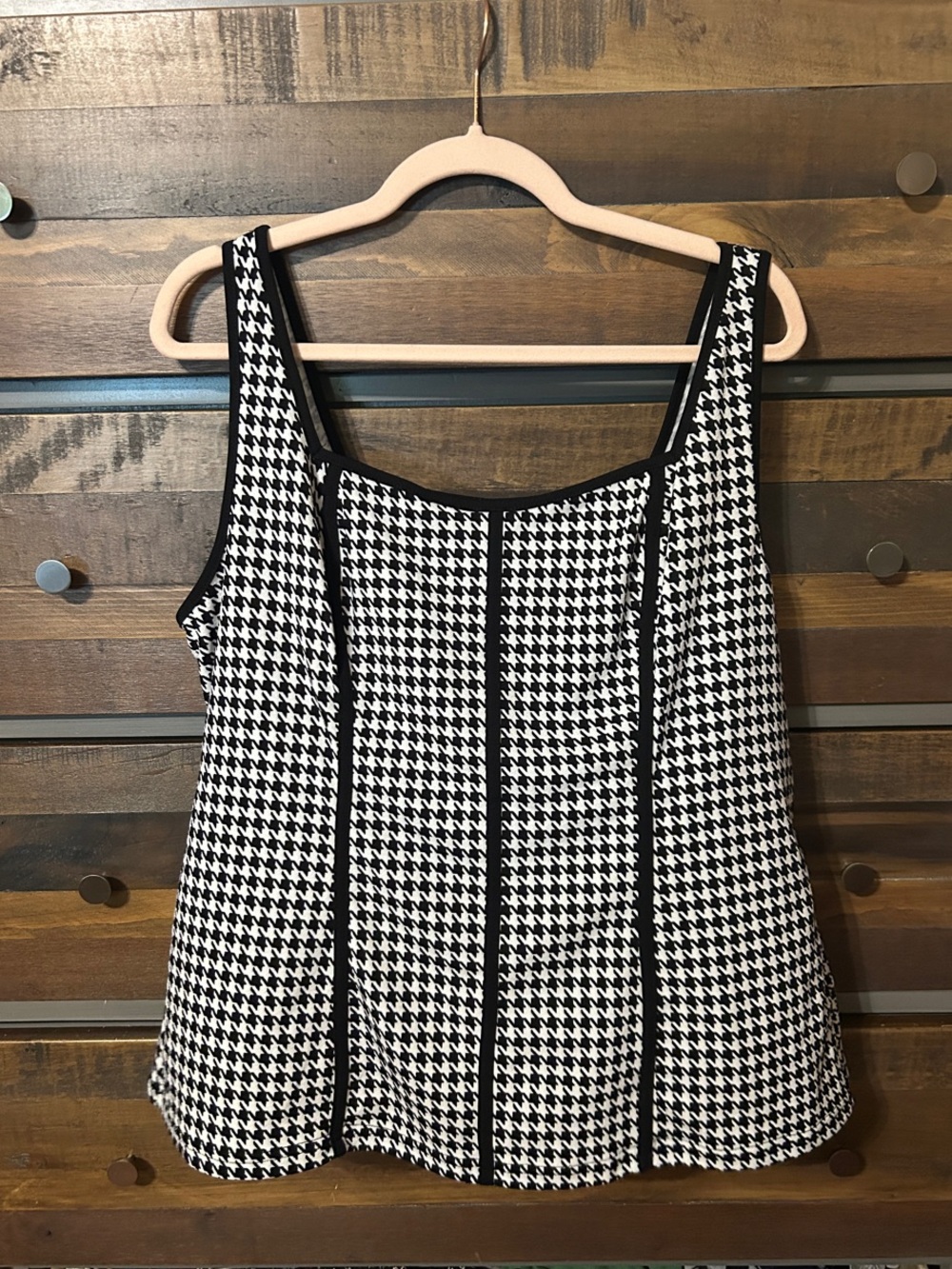 2XL Black & White Houndstooth Tank Top - Women's Sleeveless Top